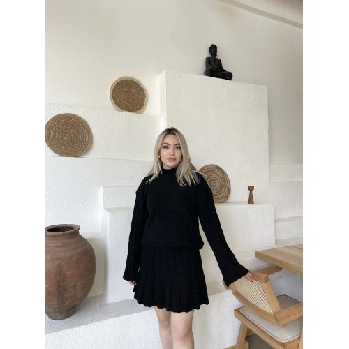 Etekli Triko Takım Siyah