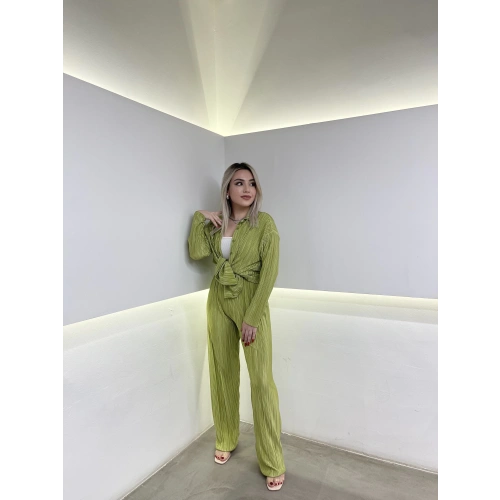 Fıstık Yeşili Piliseli Takım