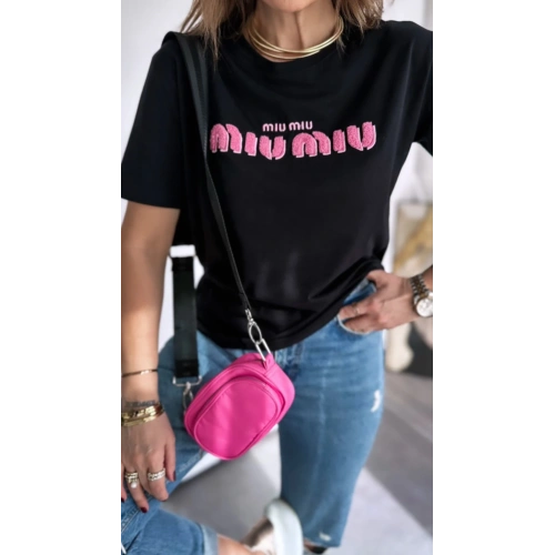 Miu Miu Kabartma Yazılı Siyah Tshirt