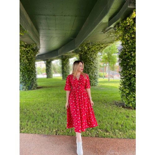 Kırmızı Çiçek Desenli Özel Tasarım Elbise