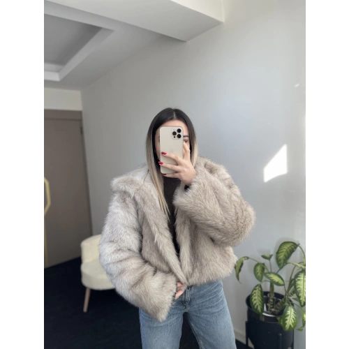 Kapüşonlu Bej Kürk