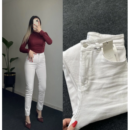 ZR Beyaz Likralı Momfit Jean