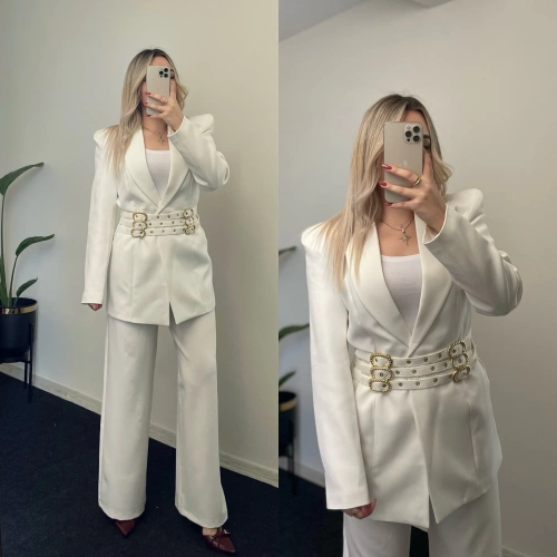 Tasarım Tokalı Blazer Takım Beyaz