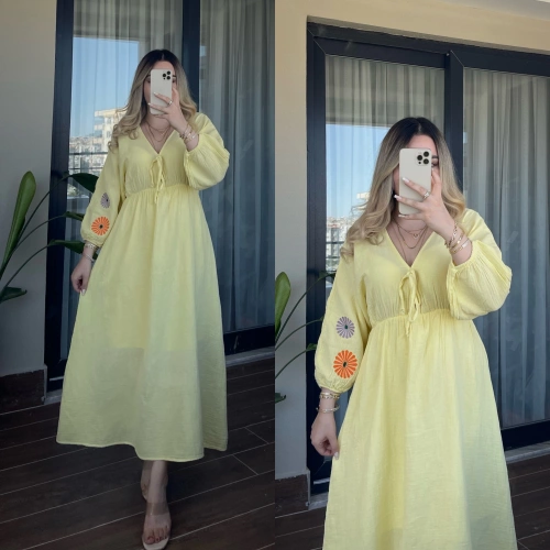 Kolları Nakış İşlemeli Elbise Sarı
