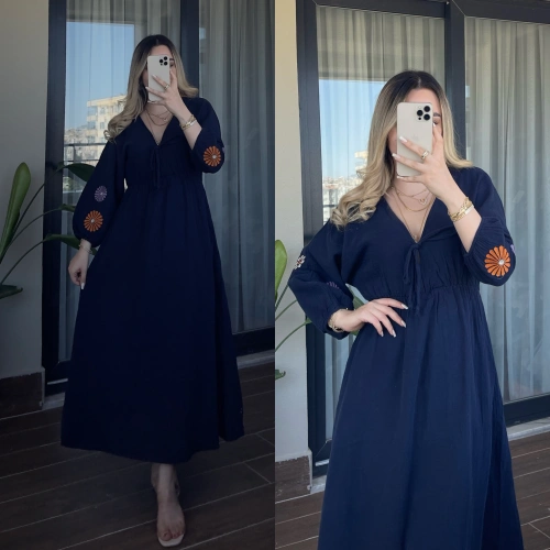 Kolları Nakış İşlemeli Müslin Elbise Lacivert