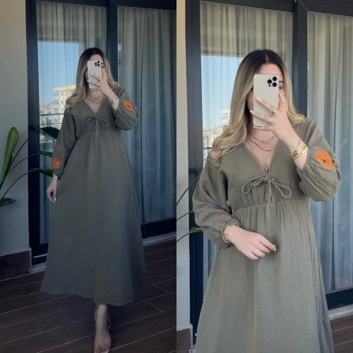 Kolu Nakış İşlemeli Müslin Elbise Haki