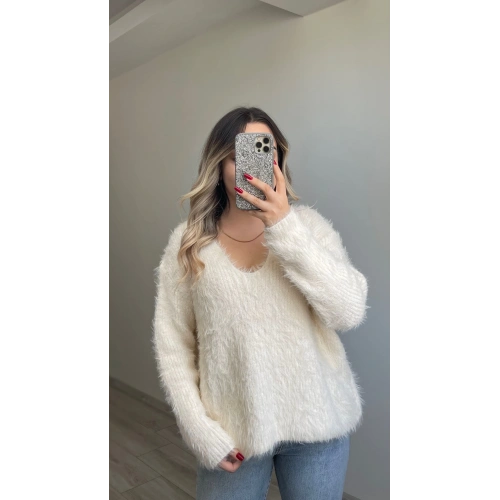 V Yaka Sakallı Kazak Ekru