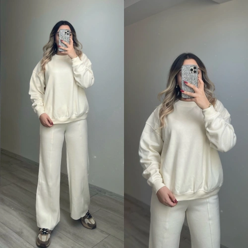 Ekru Bisiklet Yaka Triko Takım