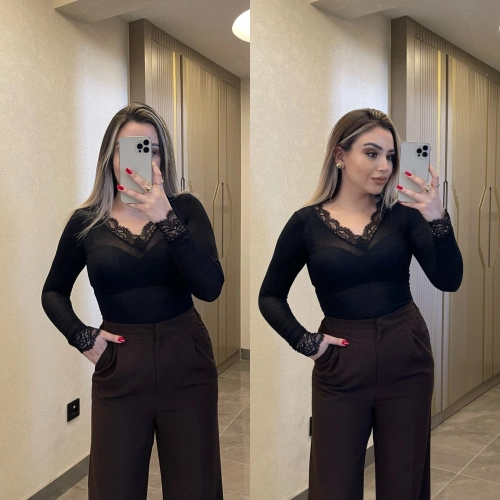 V Yaka Dantel Detaylı Kaşmir Bluz Siyah