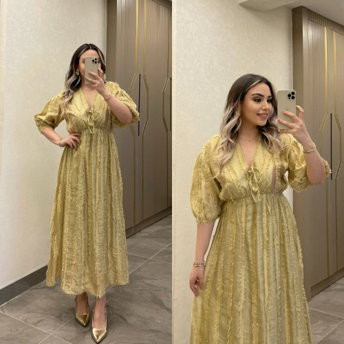 Yeşil Püsküllü Elbise