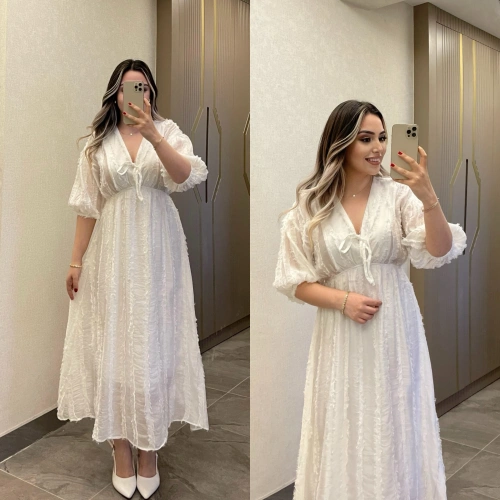 Püsküllü Beyaz Elbise