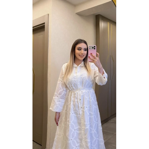 Beli Bağcıklı Brode Elbise