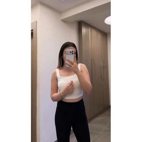 Göğüs Pedli Beyaz Crop
