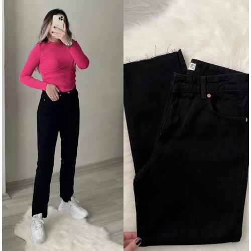 Siyah ve Lacivert Mom Jean Mng