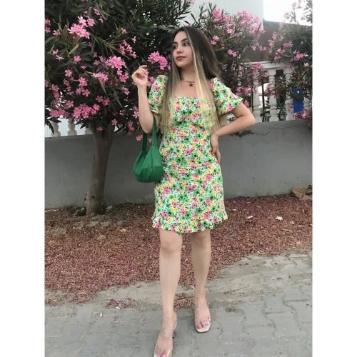 Çiçek Desenli Elbise