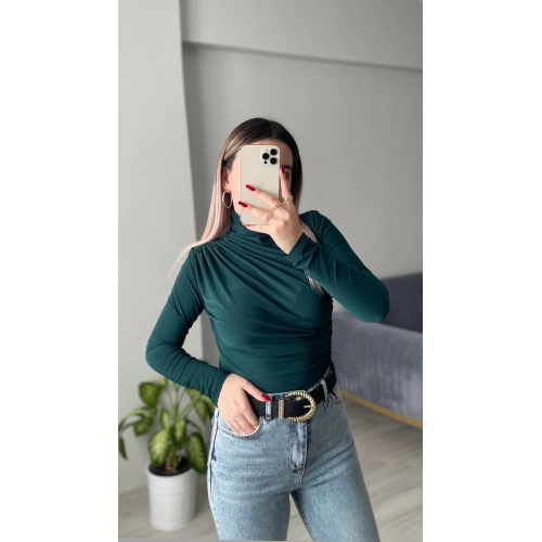 Zümrüt Yeşili Büzgülü Bluz