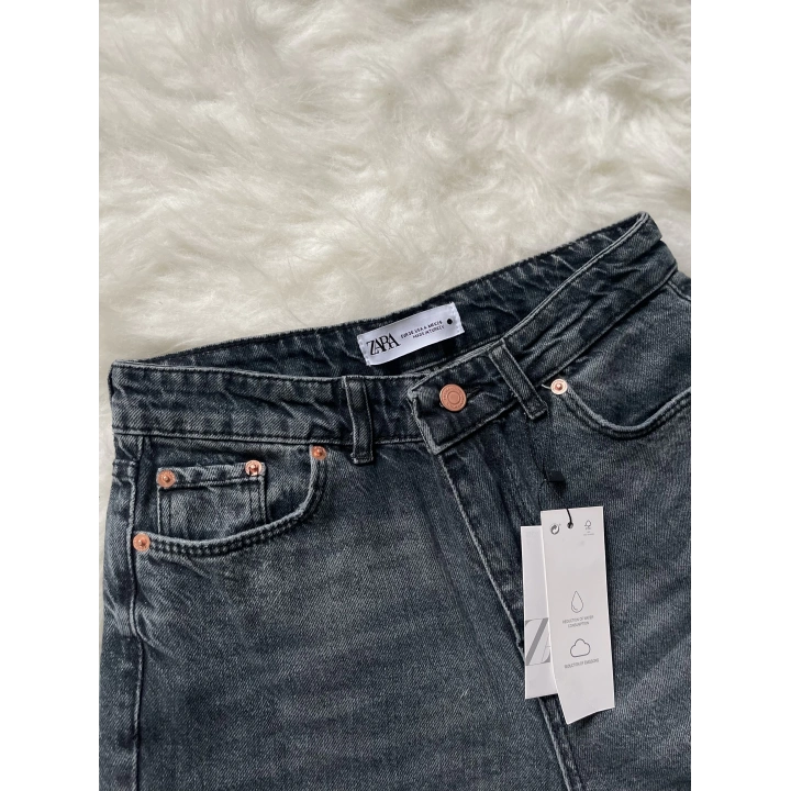 ZR Straight Leg Jeans