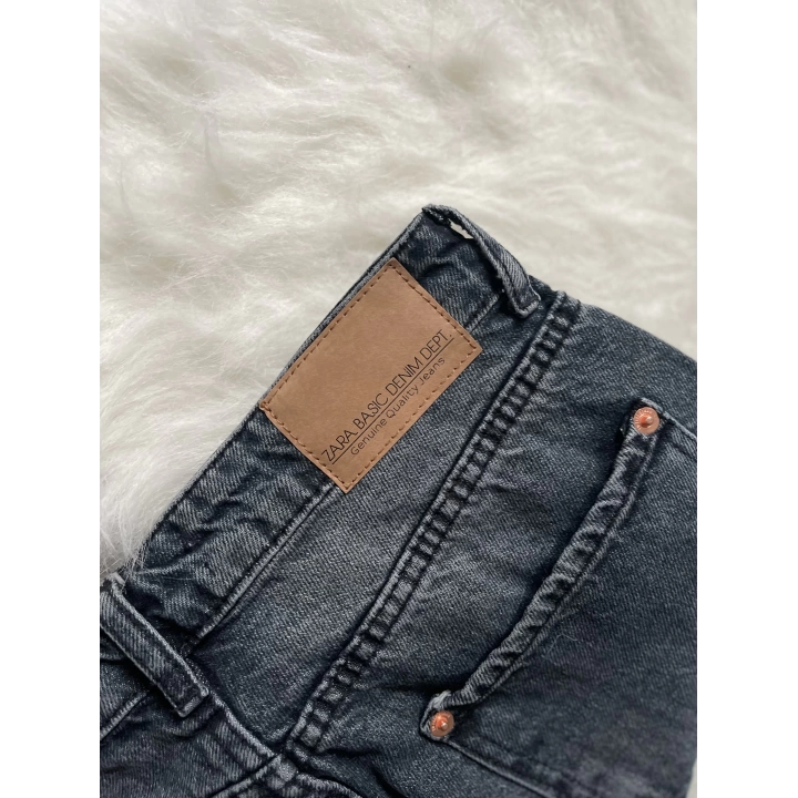 ZR Straight Leg Jeans
