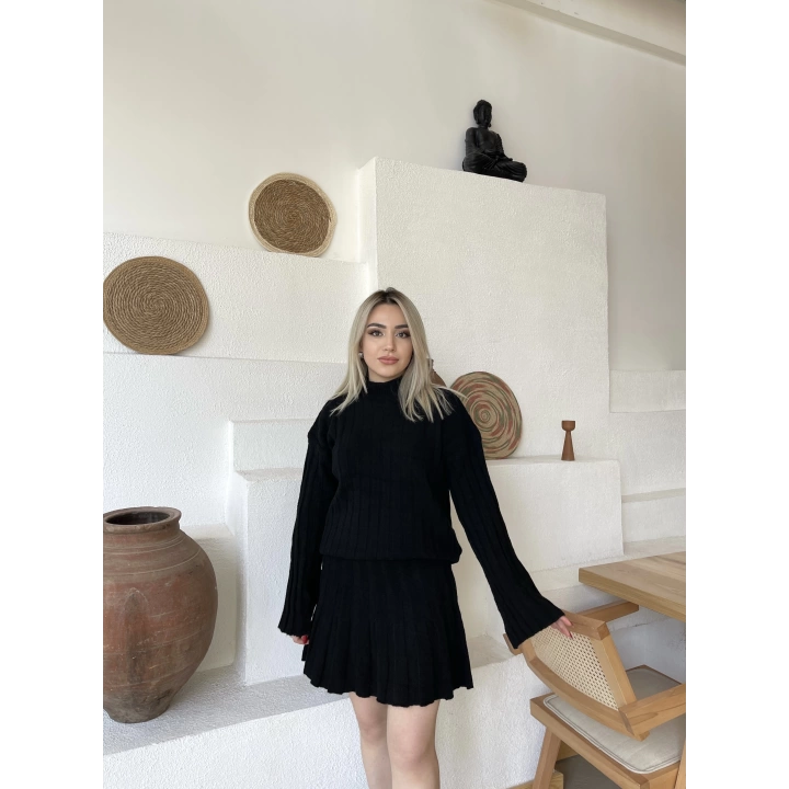 Etekli Triko Takım Siyah