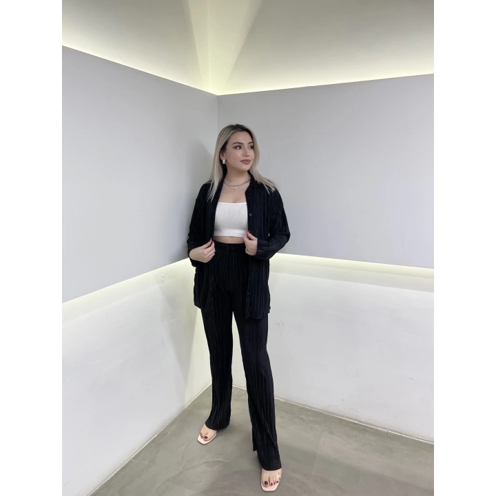 Siyah Piliseli Takım
