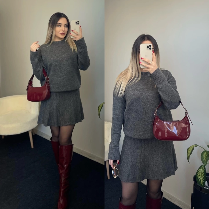 Bisiklet Yaka Etekli Triko Takımlar