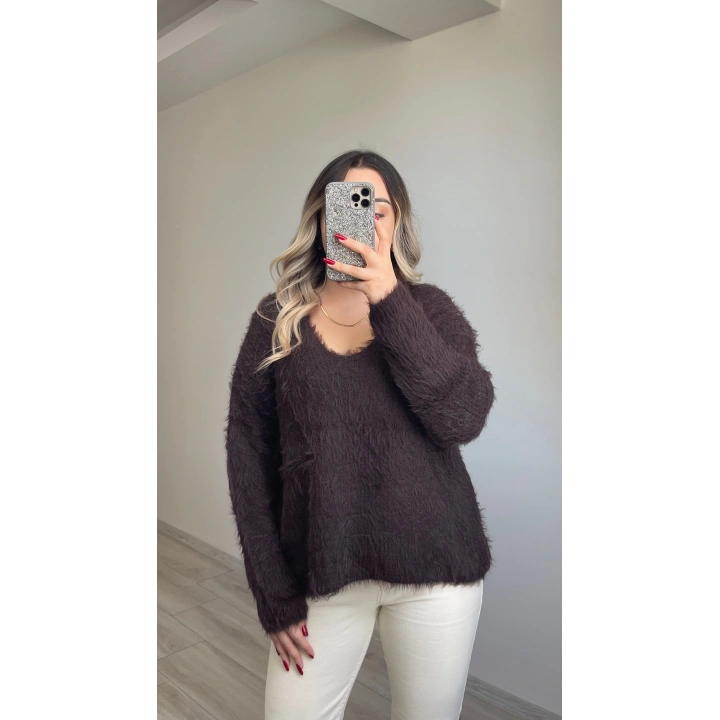 V Yaka Sakallı Kazak Acı Kahve