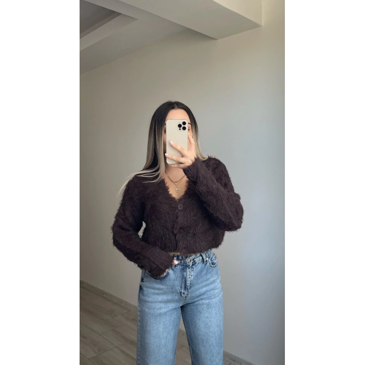 Sakallı Crop Kazak Acı Kahve