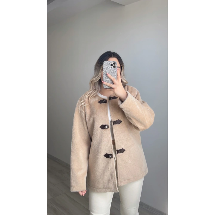 ZR Model Bej Rengi Peluş Ceket