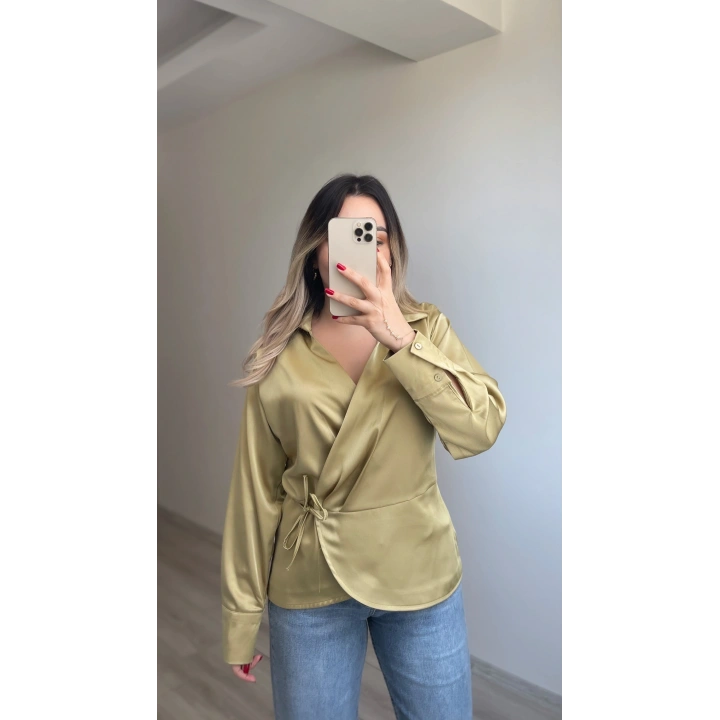 Saten Yeşil Bluz