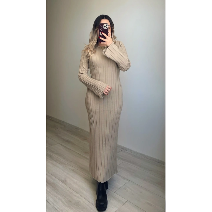 Arkadan Bağlamalı Bej Triko Elbise