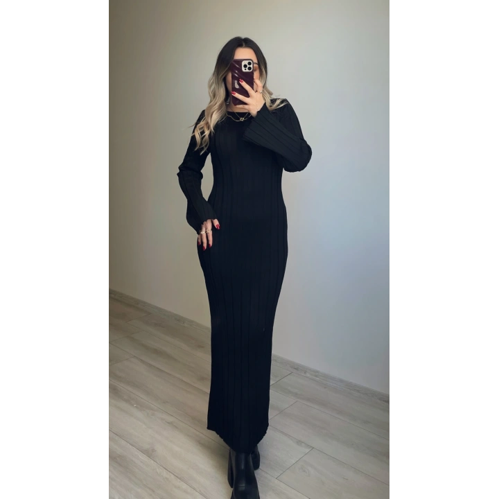 Arkadan Bağlamalı Siyah Triko Elbise