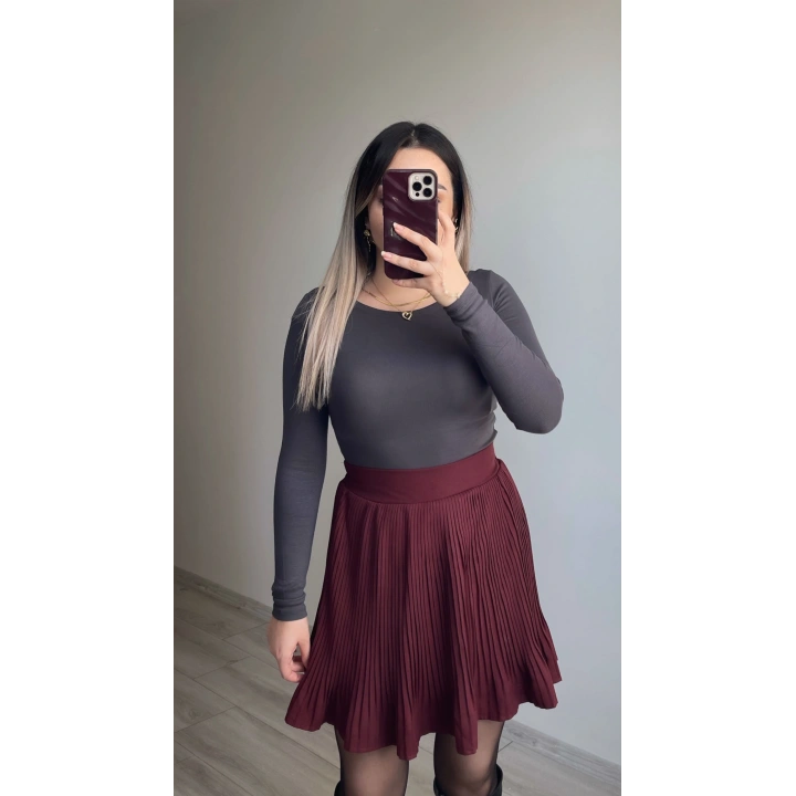 Bordo Şortlu Pileli Etek