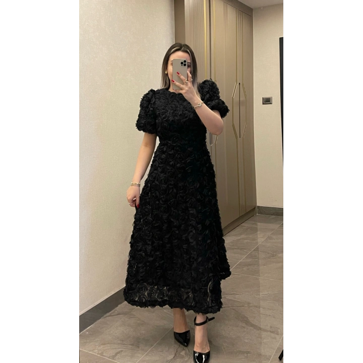 3 Boyutlu Siyah Elbise