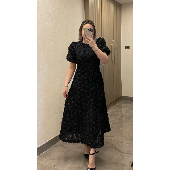 3 Boyutlu Siyah Elbise