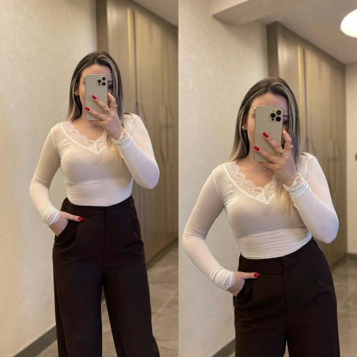 V Yaka Dantel Detaylı Kaşmir Bluz Ekru