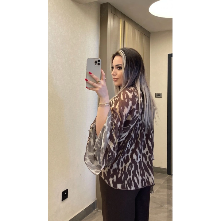 Leopar Fularlı Saten Bluz
