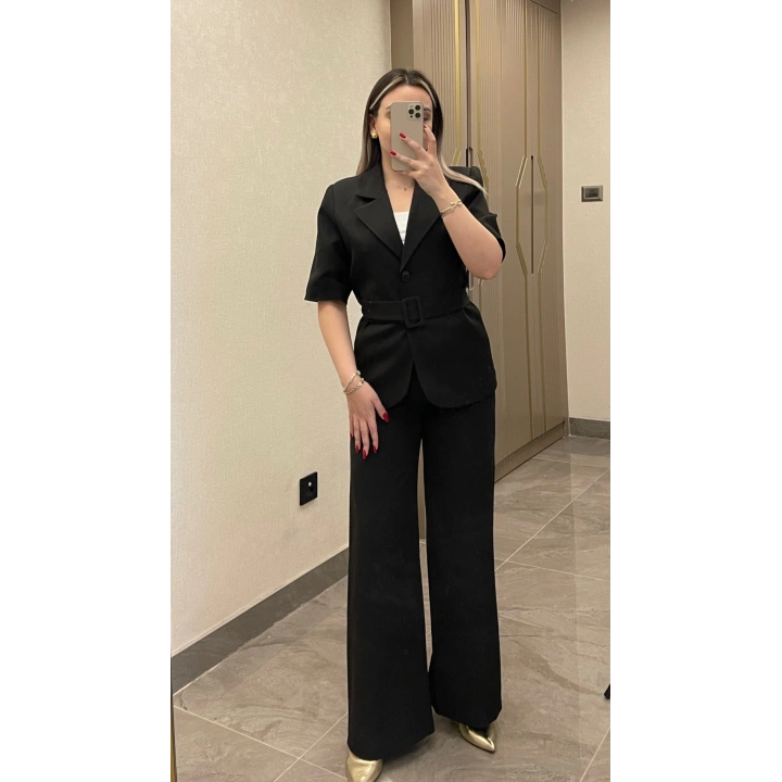 Kemerli Siyah Blazer Takım