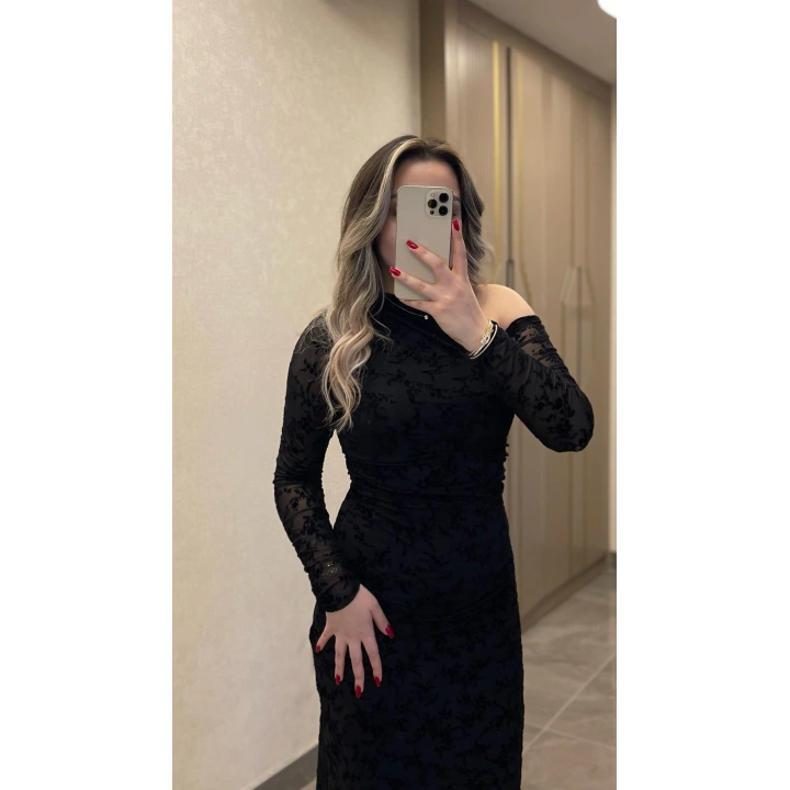 Siyah Dantel Detaylı Transparan Elbise