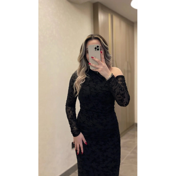 Siyah Dantel Detaylı Transparan Elbise