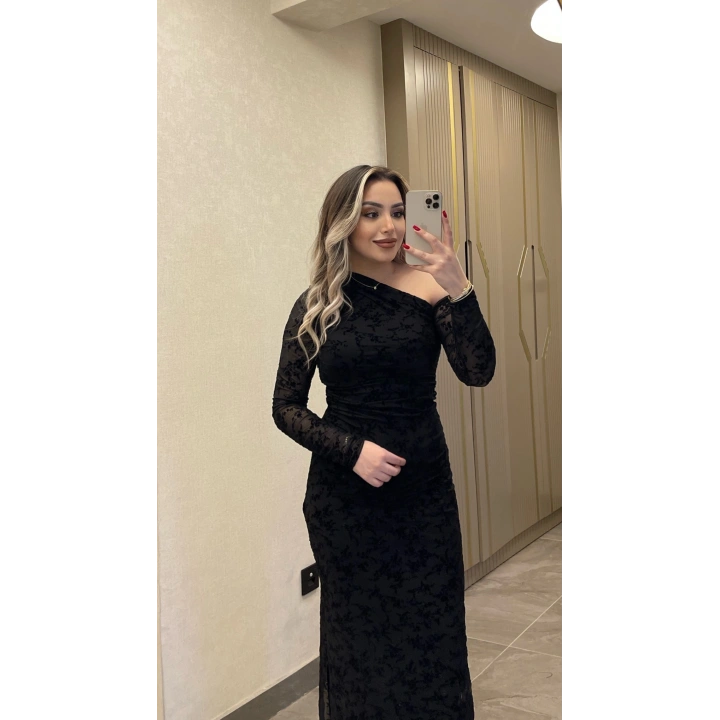 Siyah Dantel Detaylı Transparan Elbise