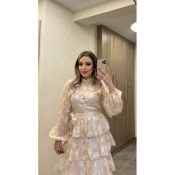 Bej Katkatlı Nakışlı Elbise