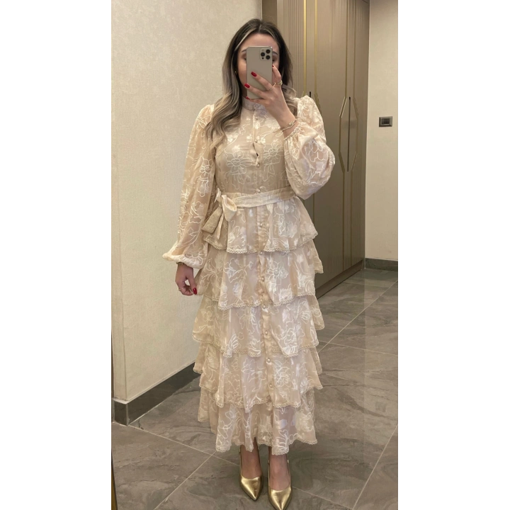 Bej Katkatlı Nakışlı Elbise