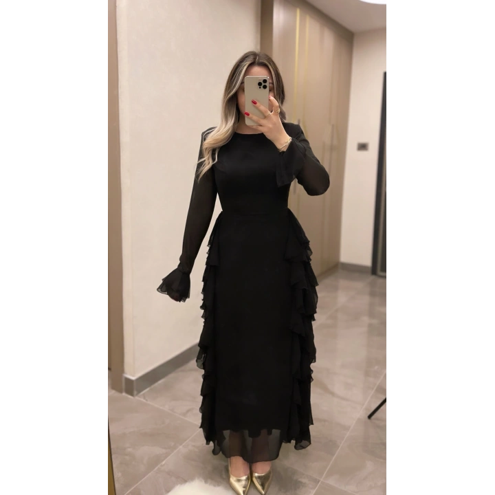 Siyah Volanlı Şifon Elbise