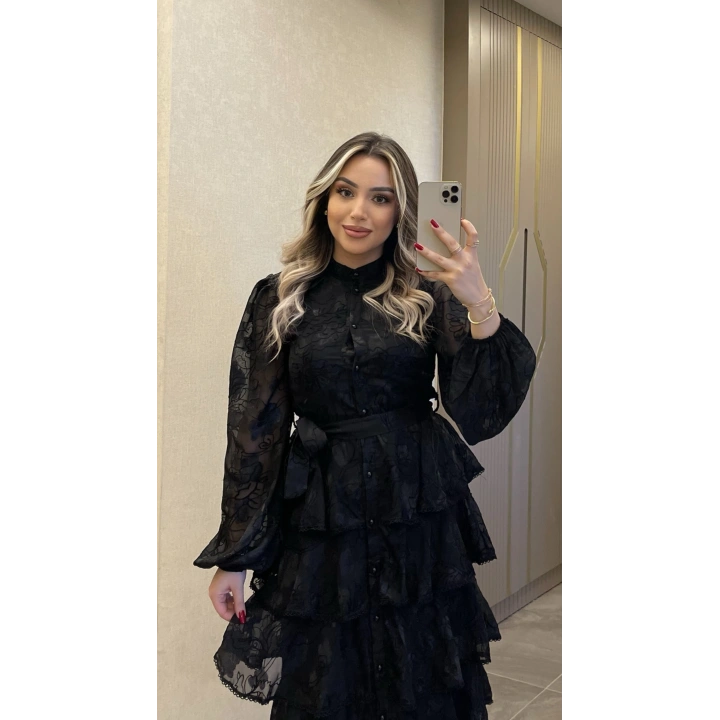 Siyah Katkatlı Nakışlı Elbise