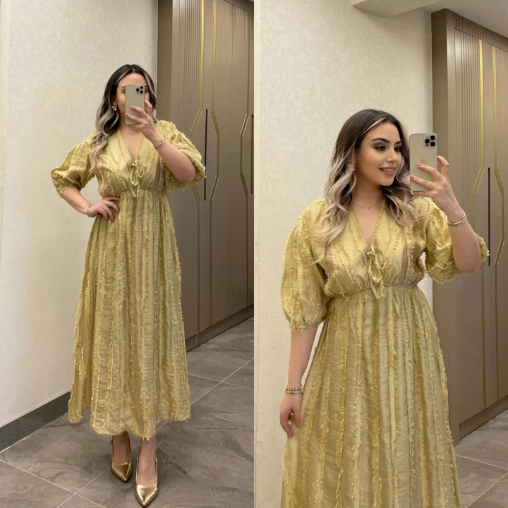 Yeşil Püsküllü Elbise