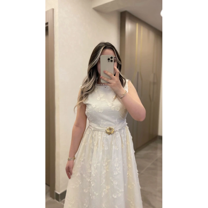 Kabartma Çiçekli Brode Elbise Bej