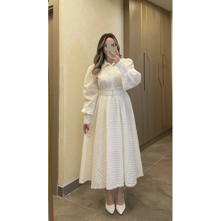 Dantel Motifli Brode Elbise