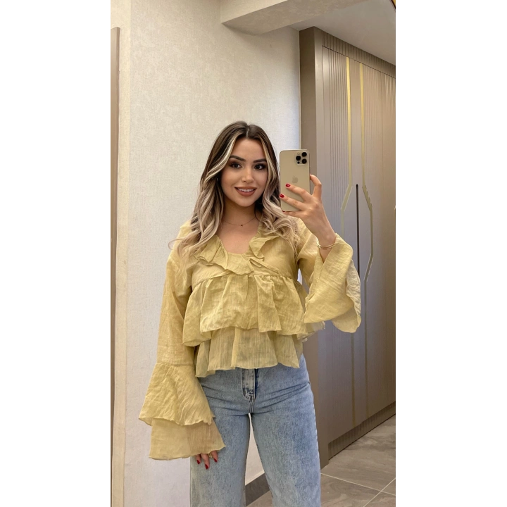 Yeşil Fırfırlı Bluz