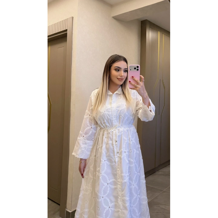 Beli Bağcıklı Brode Elbise