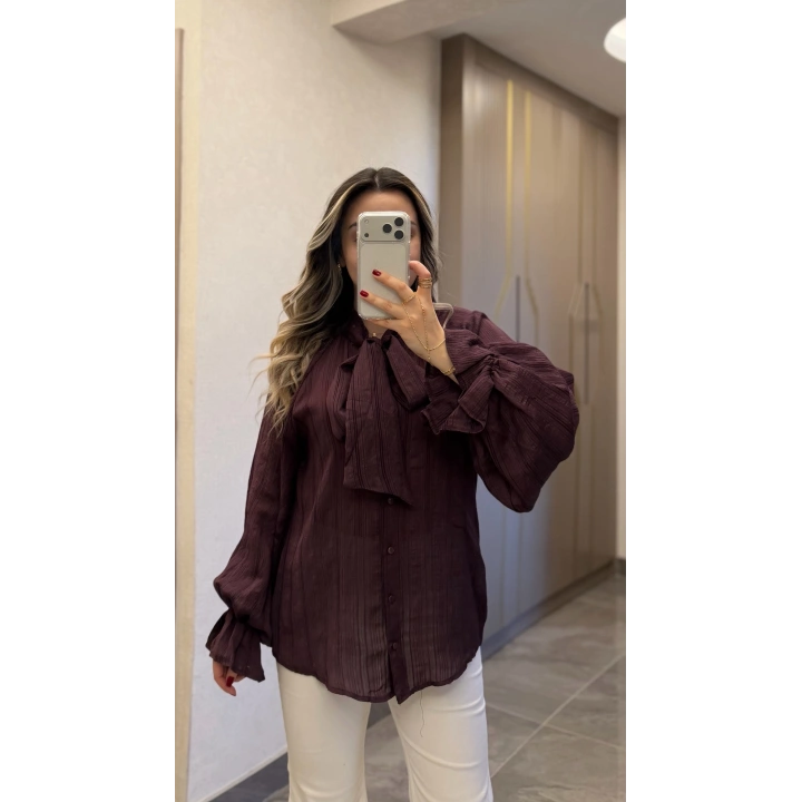 Bordo Fularlı Tensel Gömlek